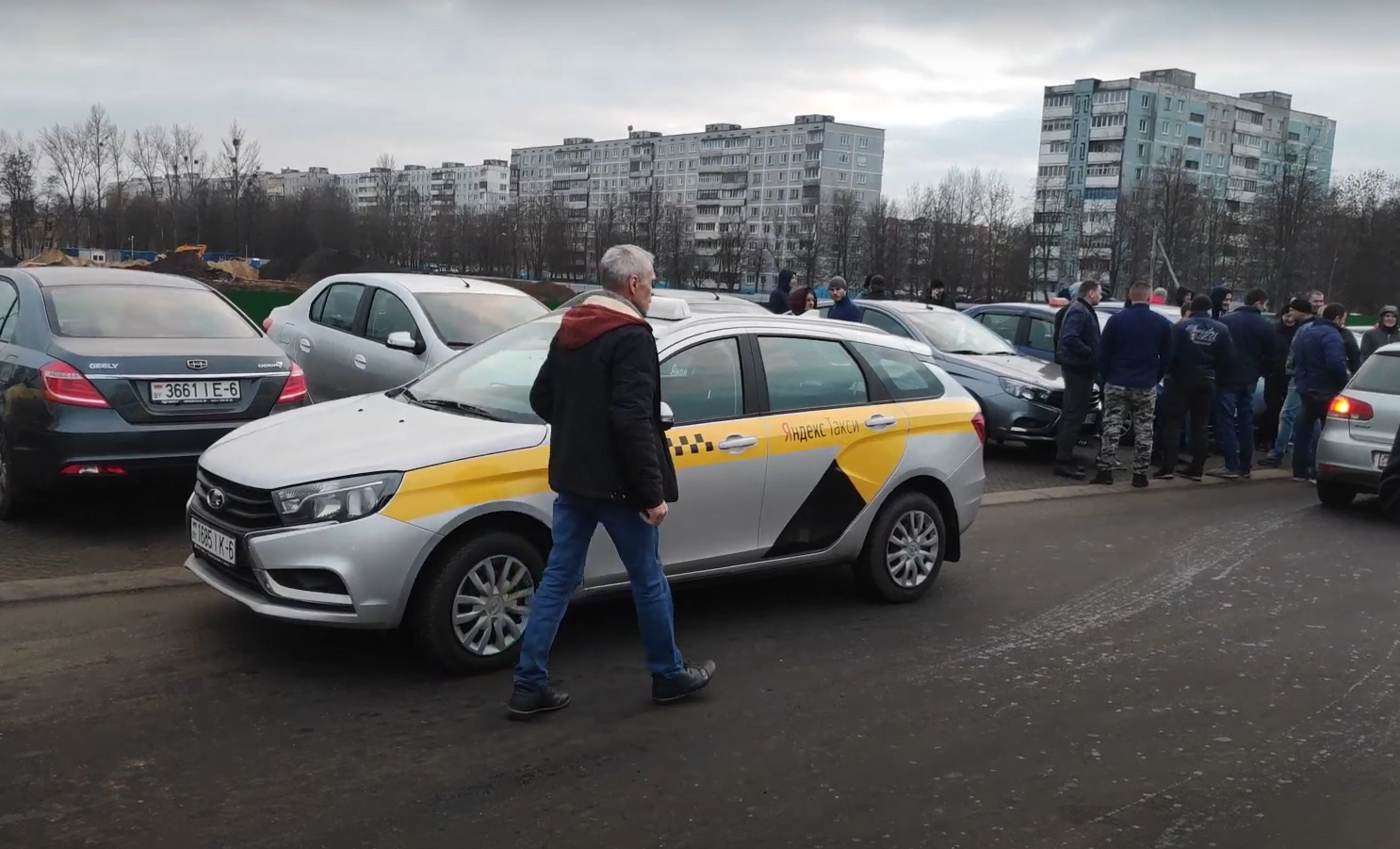 Забастовка таксистов в Бобруйске. Что происходит в сфере такси? — Маланка  Медиа