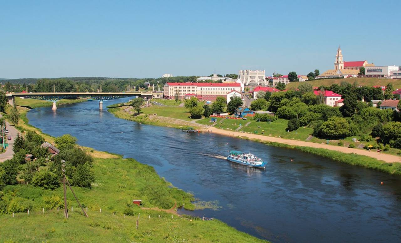 Река в гродно. Гродно река Неман. Река Неман в Белоруссии. Река Неман Литва. Река в Гродно Беларусь.