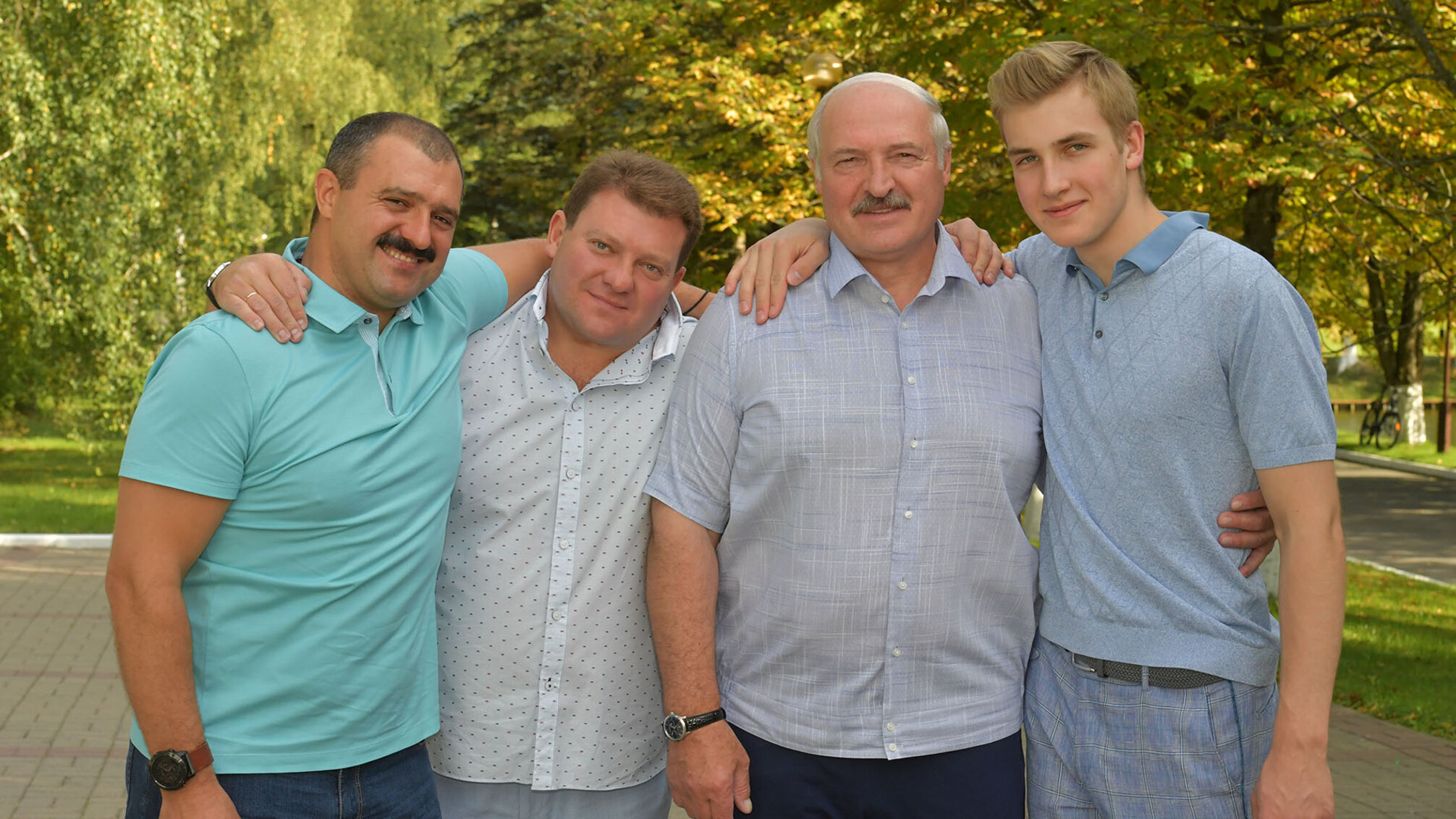 Дети лукашенко фото. Семья Лукашенко. Три сына Лукашенко.